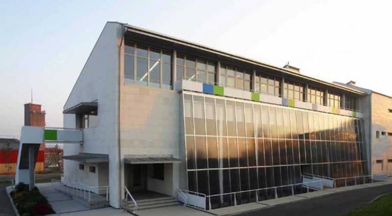 Edificio de EMULSA en Asturias
