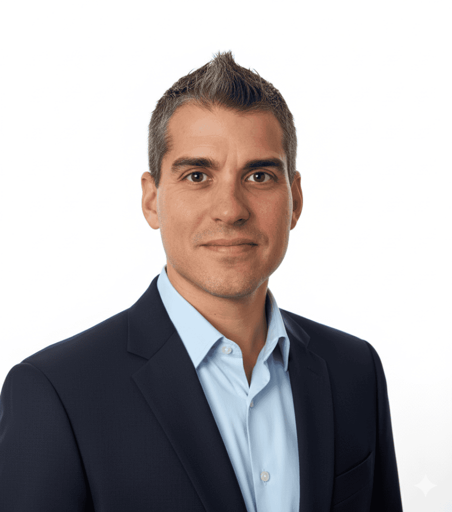 Alain Mora, equipo de eCubo